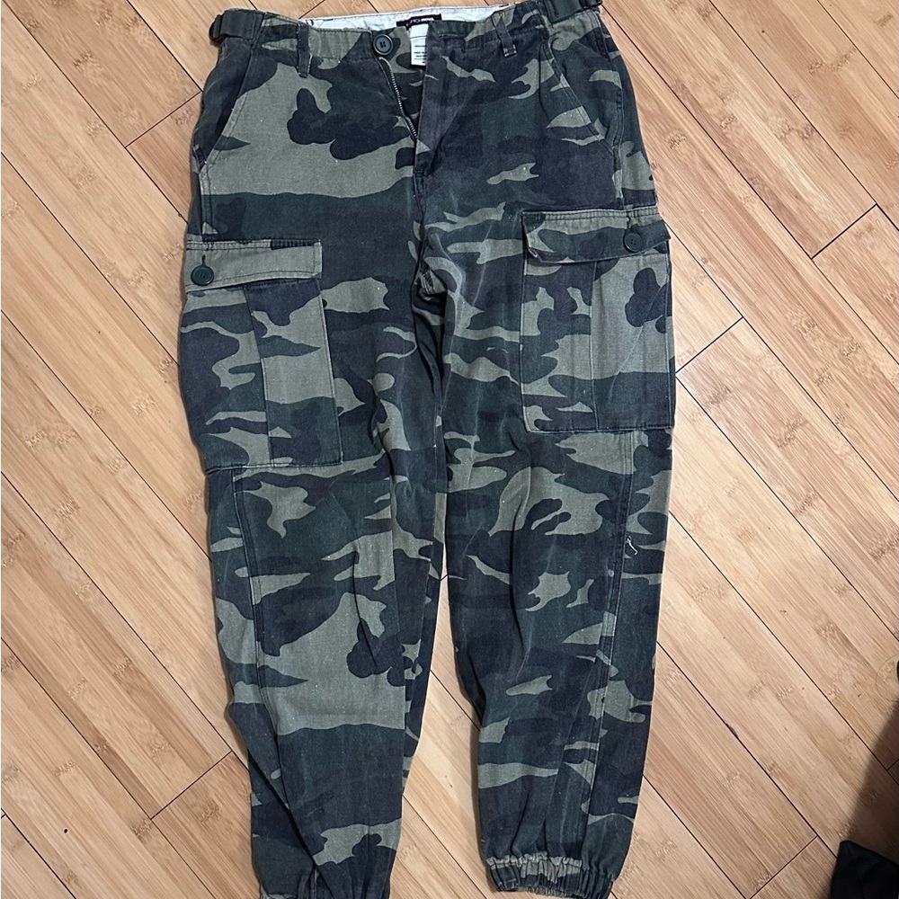 Baggy cargo pants in camouflage